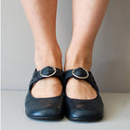 Retro French Low-heeled Buckled Pumps