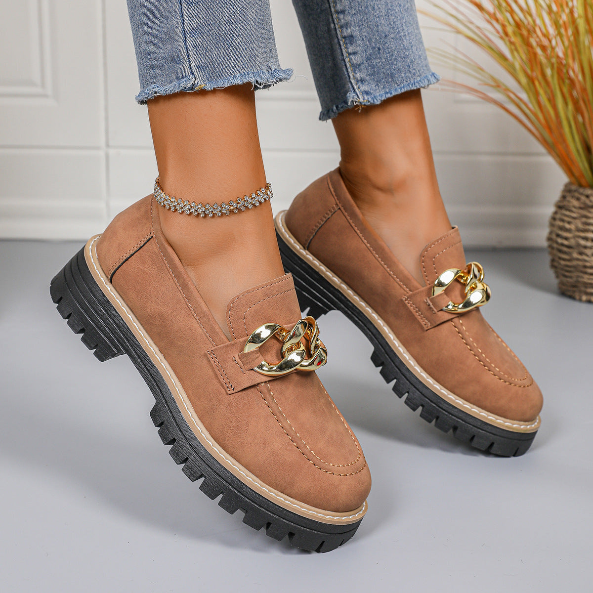Metal Chain Thick-soled Versatile Casual Loafers