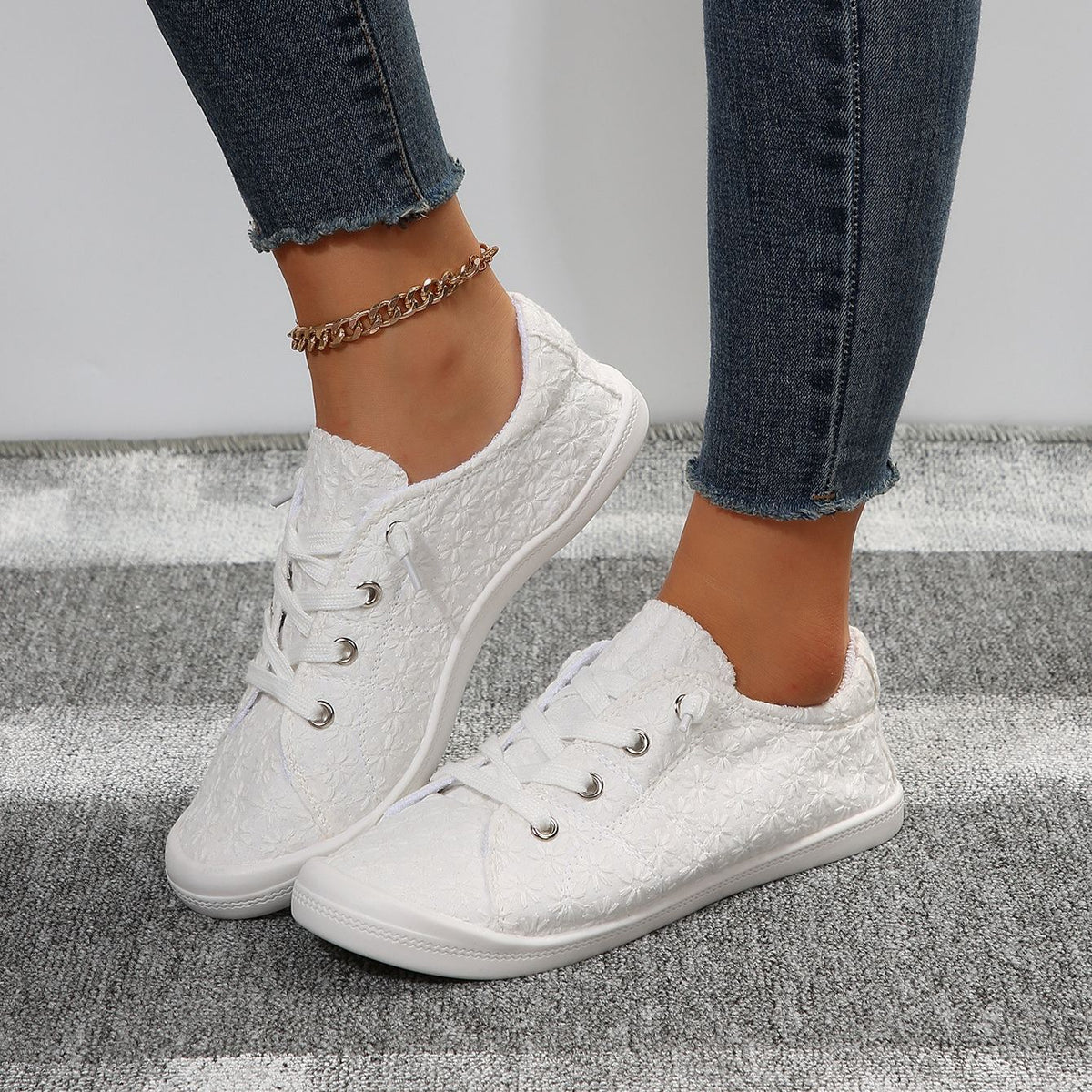 Women's Lightweight Breathable Slip-On Casual Sneakers